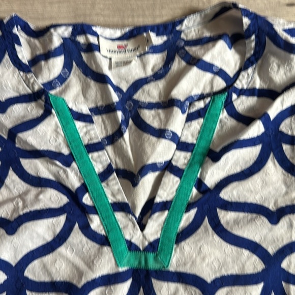 Like New Vineyard Vines Whale Tail Tunic - Picture 4 of 5